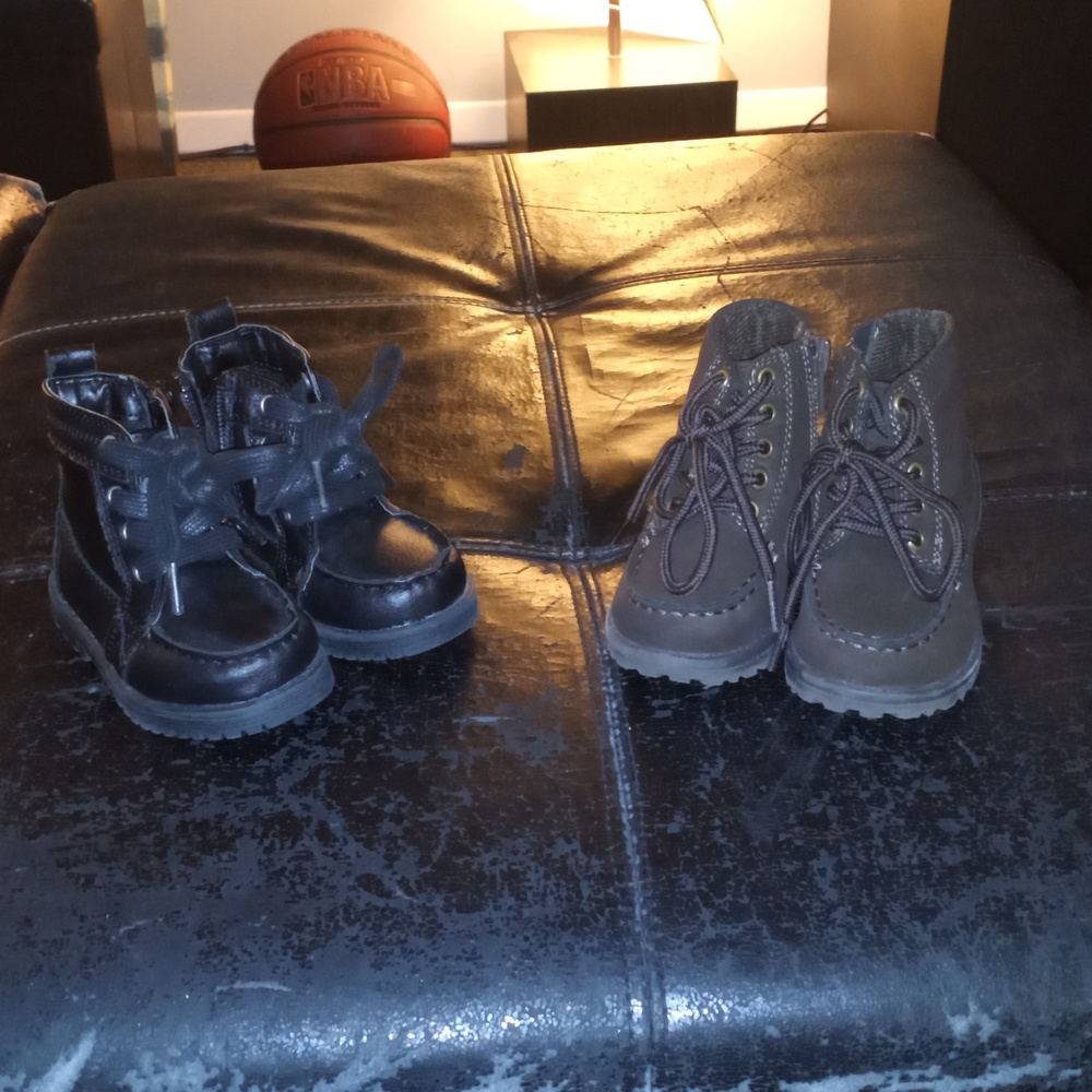 Casual boots